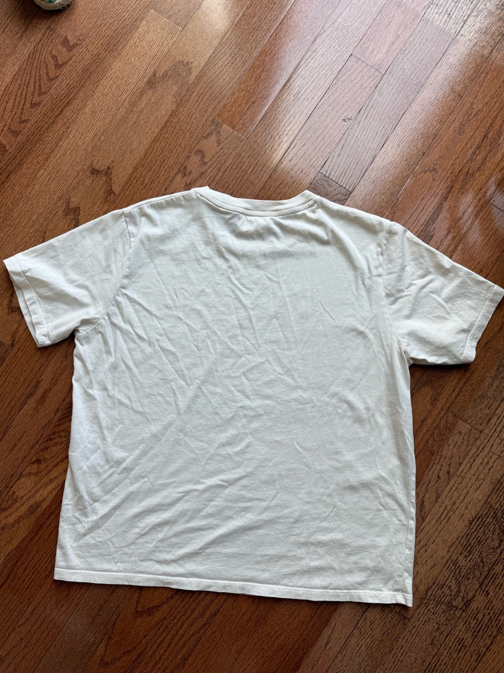 Sezane 'HOTEL DE LA PLAGE' Tee with Medium - Picture 4 of 5